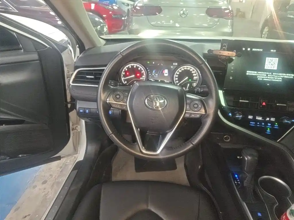 Toyota Camry 2023 2.0G Luxury Edition фото 11