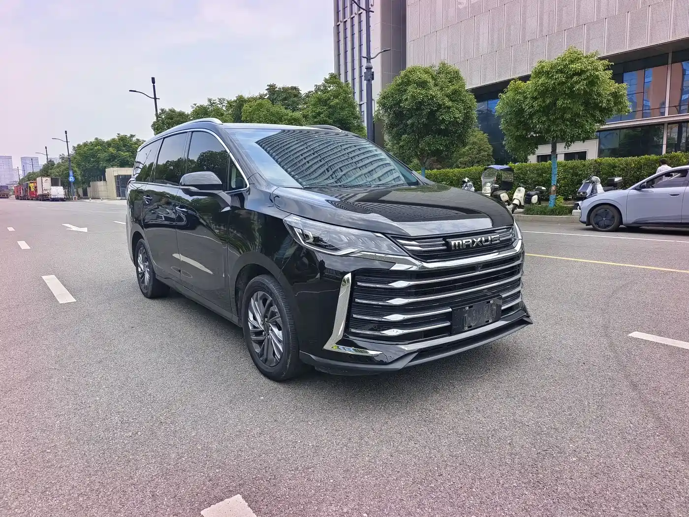 SAIC Maxus Maxus G50 2023 PLUS 1.5T Automatic Escort Edition фото 3