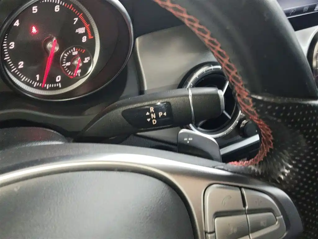 Mercedes-Benz CLA (Import) 2018 CLA 220 4MATIC фото 14