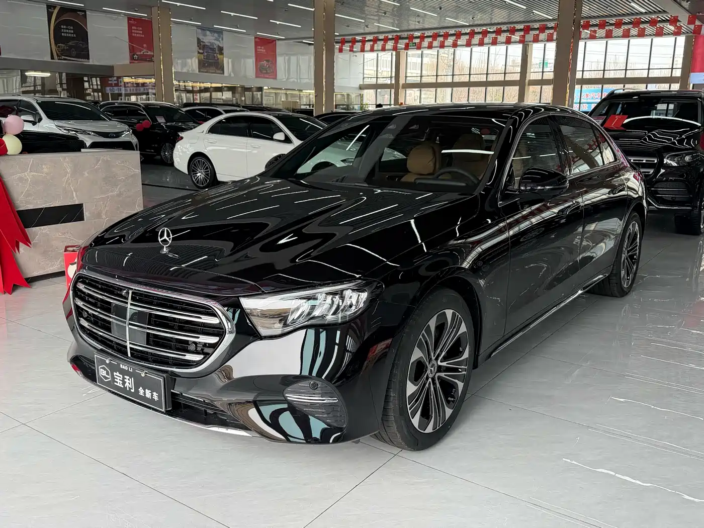 Mercedes-Benz E-Class 2026 E 300 L Luxury фото 3