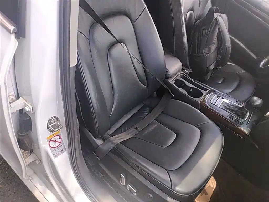 Audi A4L 2013 35 TFSI Automatic Comfort фото 25