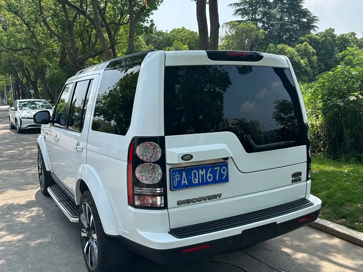 Land Rover Discovery 2015 3.0 SDV6 HSE Diesel фото 4