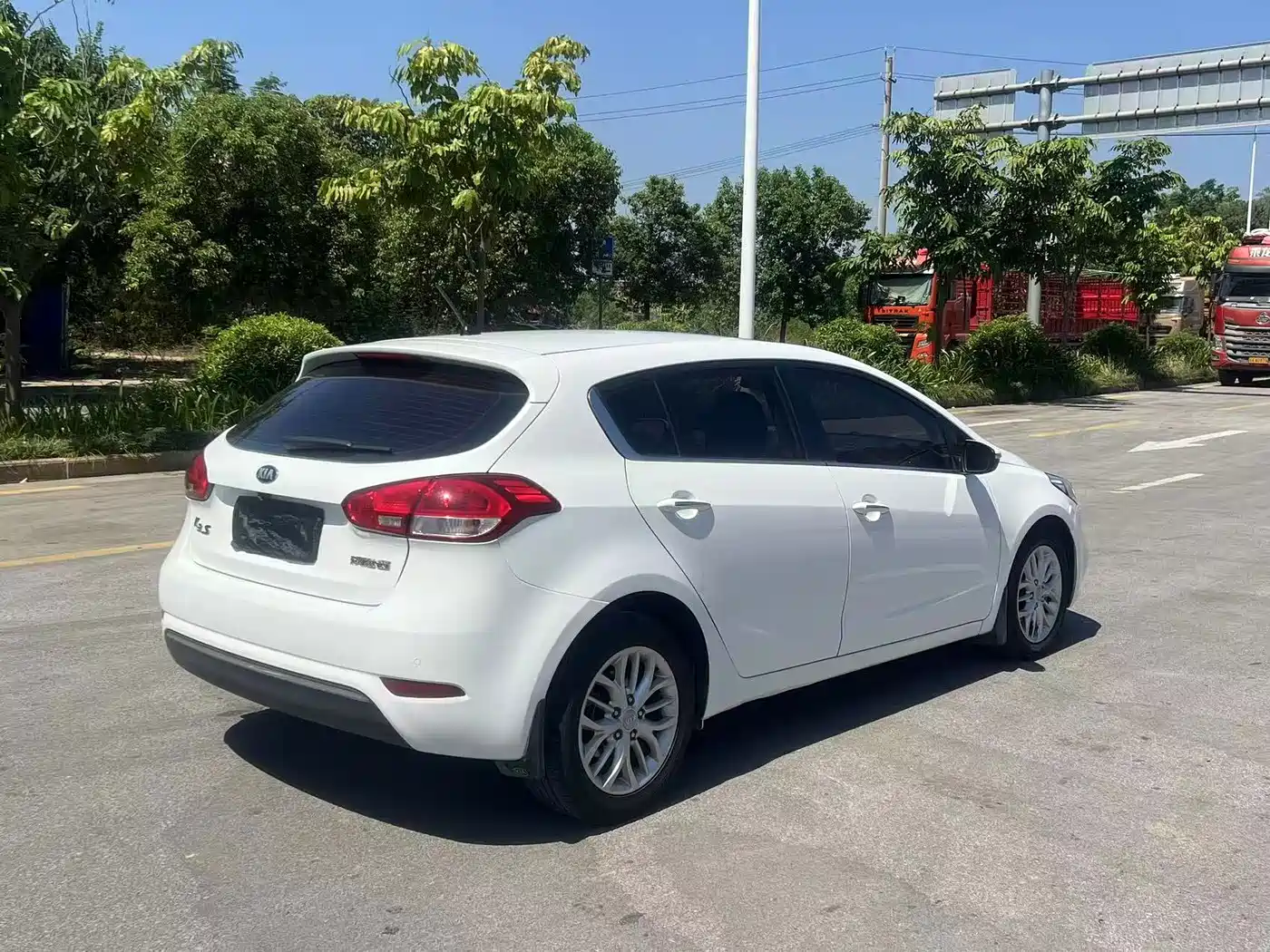 Kia K3S 2014 2014 1.6L Automatic Premium