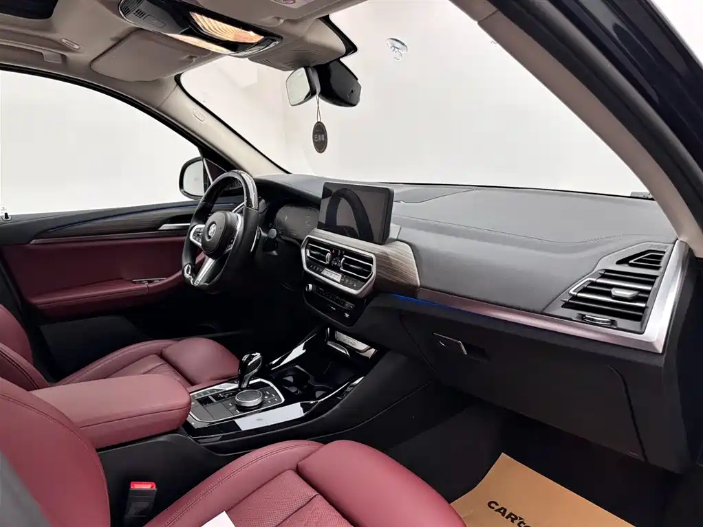 BMW X3 2022 xDrive30i Leading M Night Package фото 11