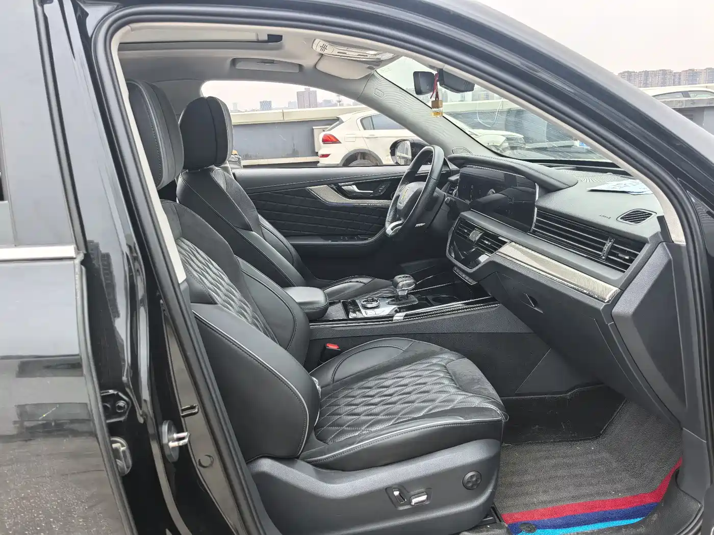 Hongqi HS5 2019 2.0T Smart Connect Enjoy Edition фото 10