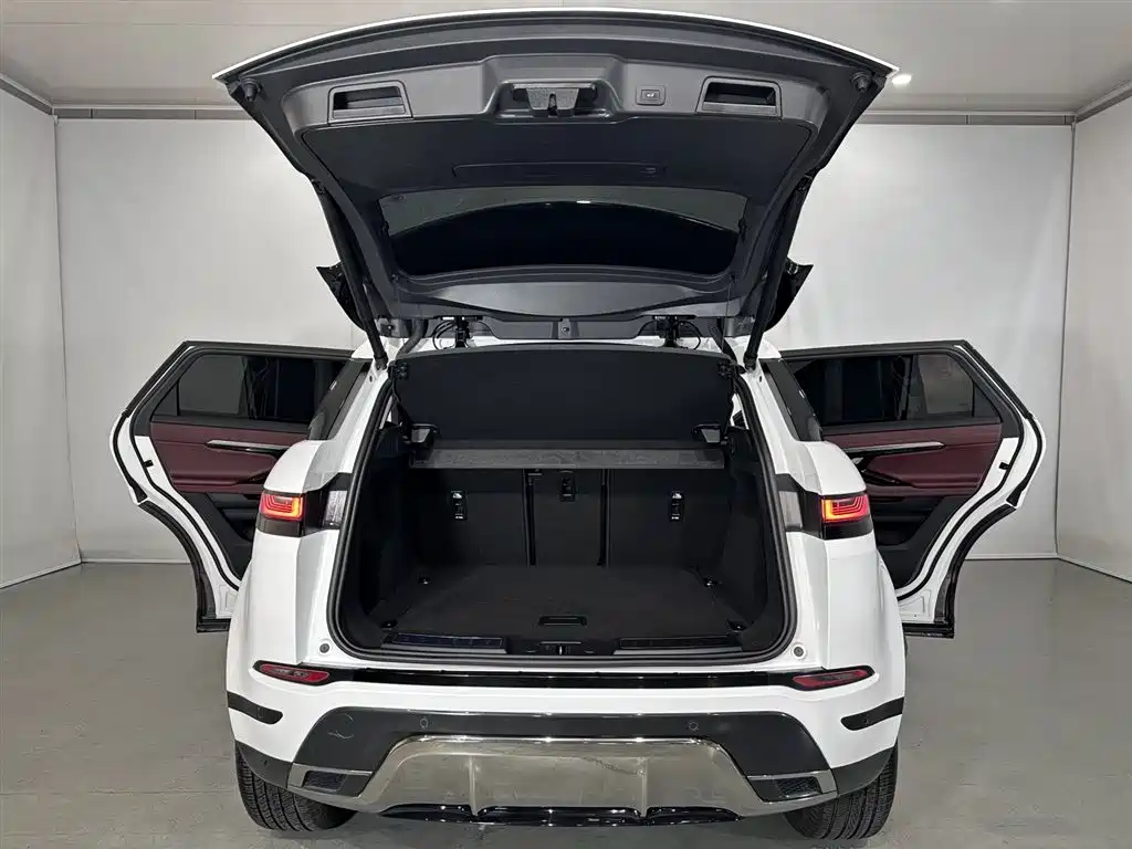 Land Rover Range Rover Evoque 2023 Range Rover Evoque L 249PS Luxury Edition фото 17