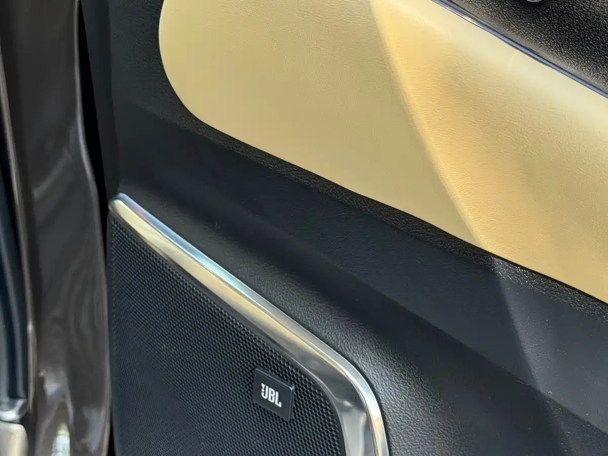 Toyota Alphard 2018 Facelift 3.5L Premium Edition фото 18