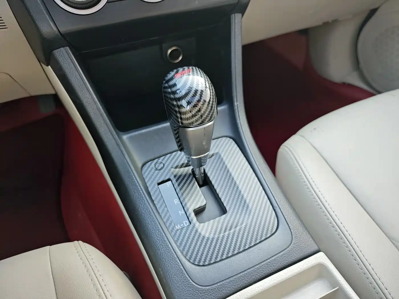 Subaru XV 2012 2.0i Luxury Edition фото 10