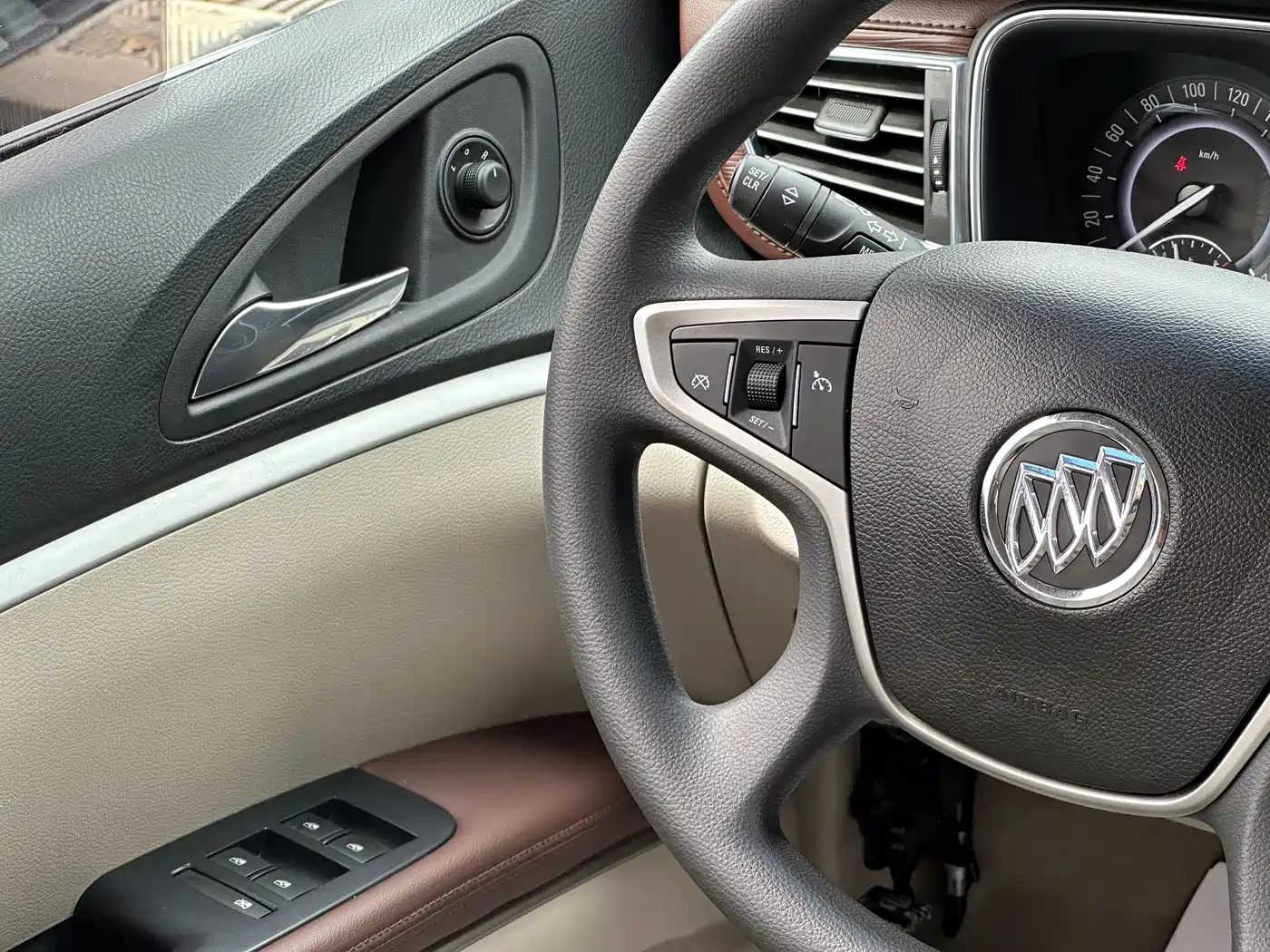 Buick GL8 2018 28T Comfort China VI фото 19
