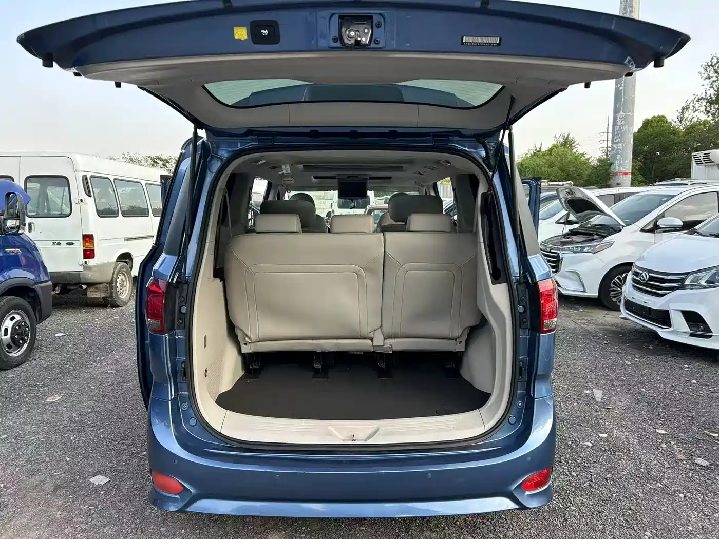 SAIC Maxus Maxus G10 2016 2.0T Automatic Flagship фото 16