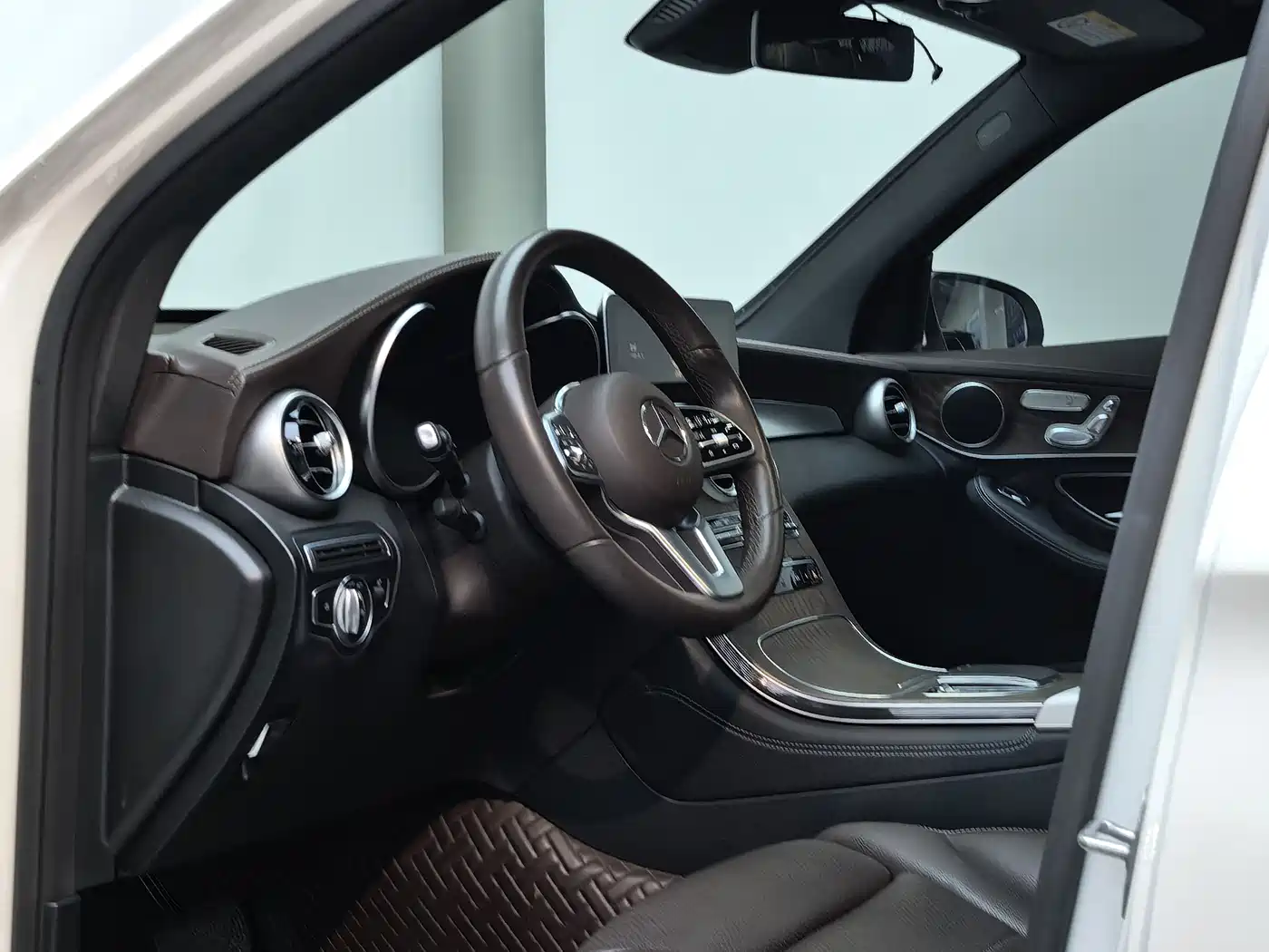 Mercedes-Benz GLC 2020 Facelift GLC 300 L 4MATIC Dynamic фото 10