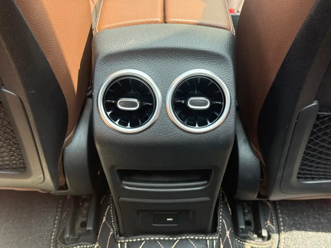Mercedes-Benz GLB 2023 GLB 220 Style фото 19