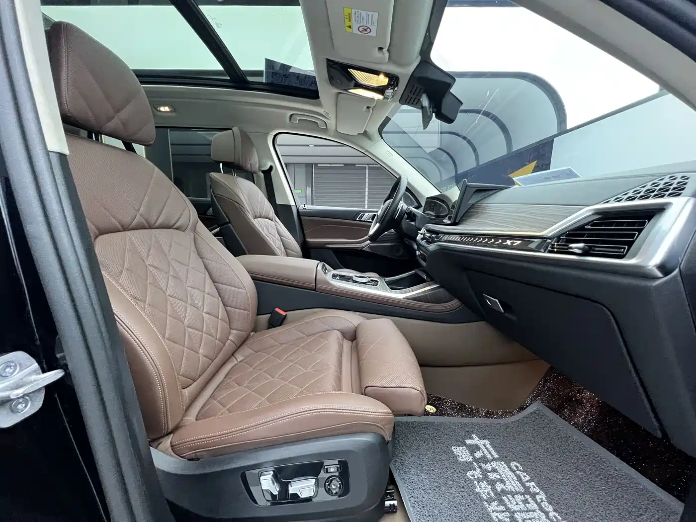 BMW X7 2024 xDrive40i Leading Luxury Package фото 21