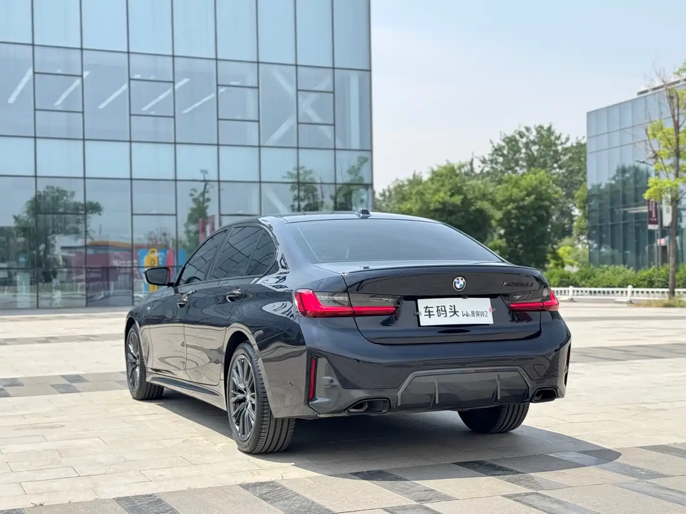 BMW 3 Series 2024 325Li M Sport Shadowline Package фото 7