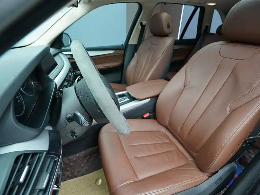 BMW X5 (Import) 2014 xDrive35i Leading фото 3