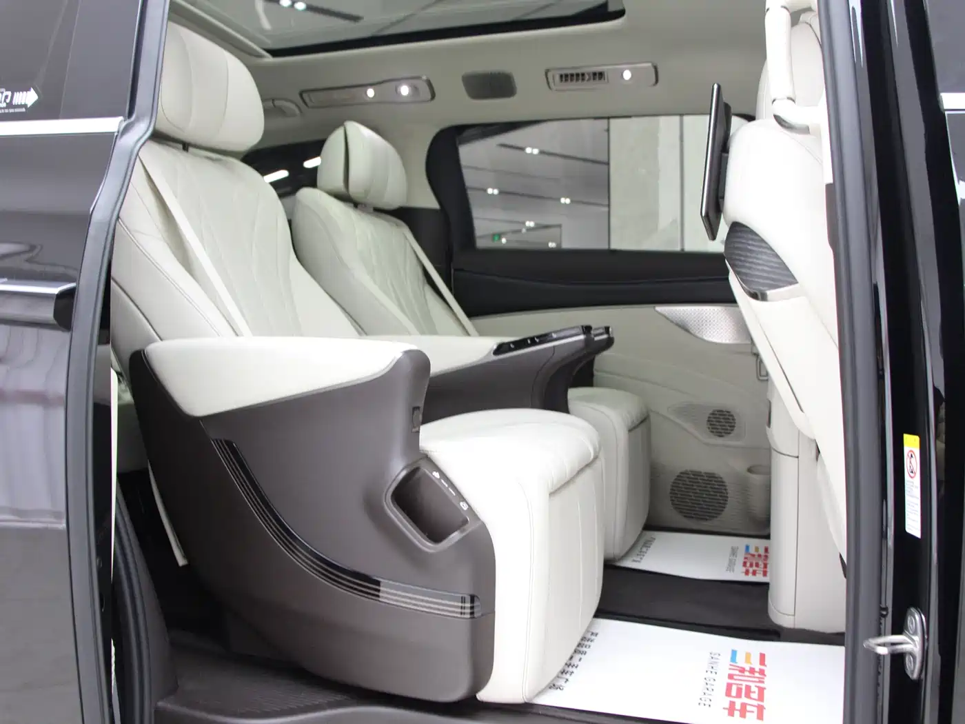 Denza D9 2025 Model DM-i Smart Drive Edition 1020 AWD Flagship фото 12