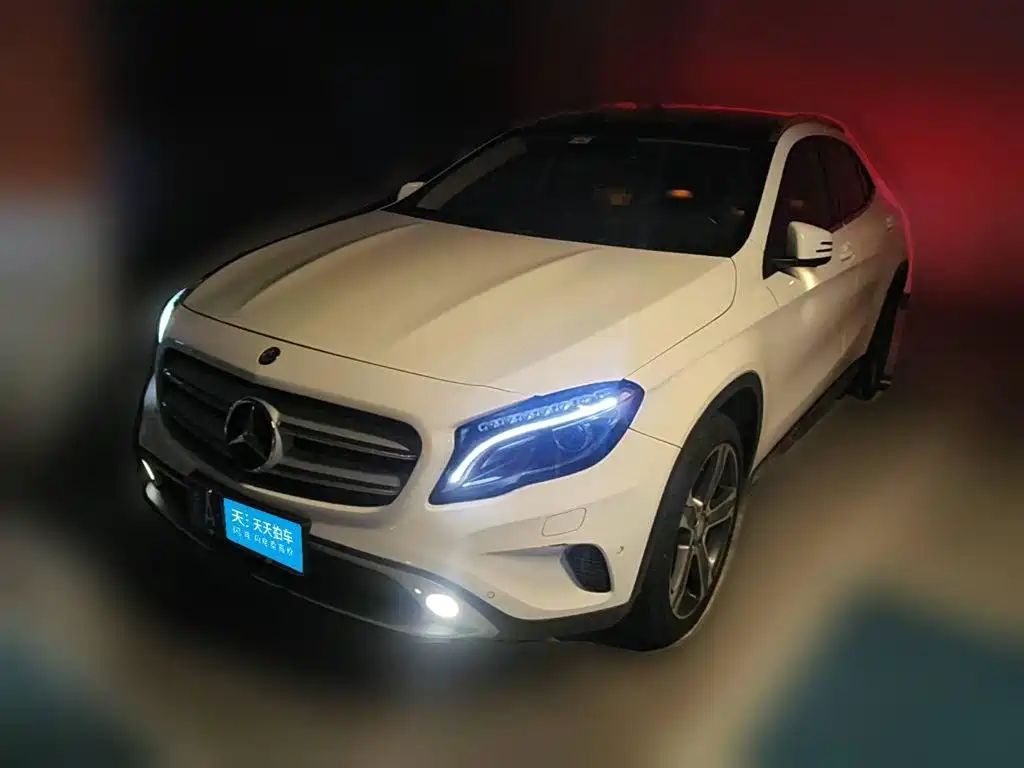 Mercedes-Benz GLA
