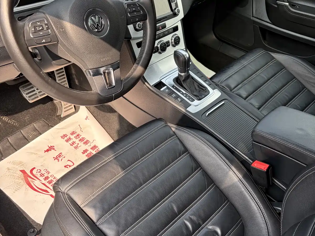 Volkswagen FAW-Volkswagen CC 2016 Model 1.8TSI Premium фото 4