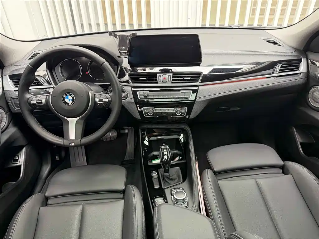 BMW X2 2021 sDrive25i Leading M Off-Road Package фото 11