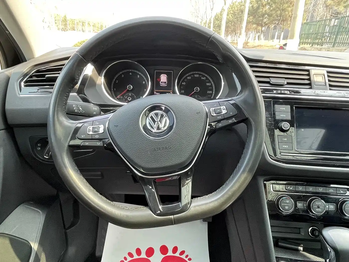 Volkswagen Tiguan L 2018 Facelift 330TSI Automatic 2WD Luxury Edition фото 11