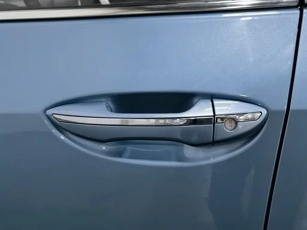 Toyota Corolla 2017 Facelift Hybrid 1.8L E-CVT Elite Edition фото 18