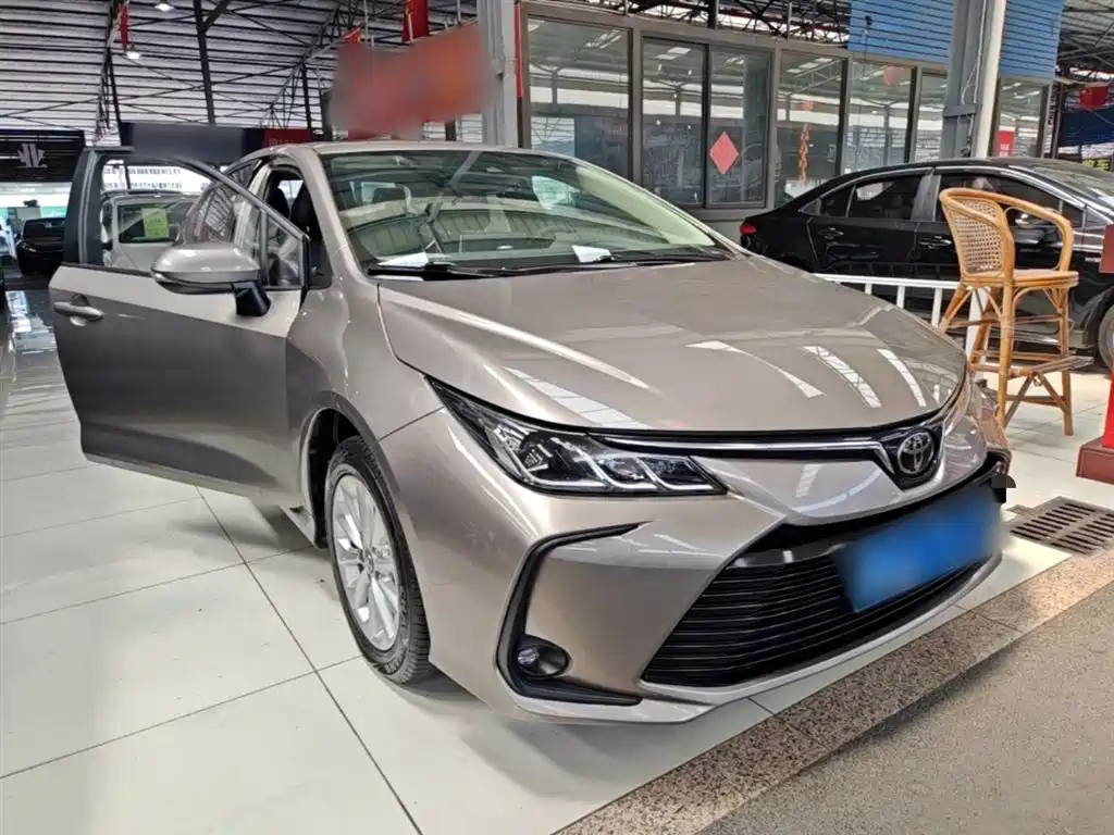 Toyota Corolla 2021 1.2T S-CVT Elite PLUS Edition фото 4