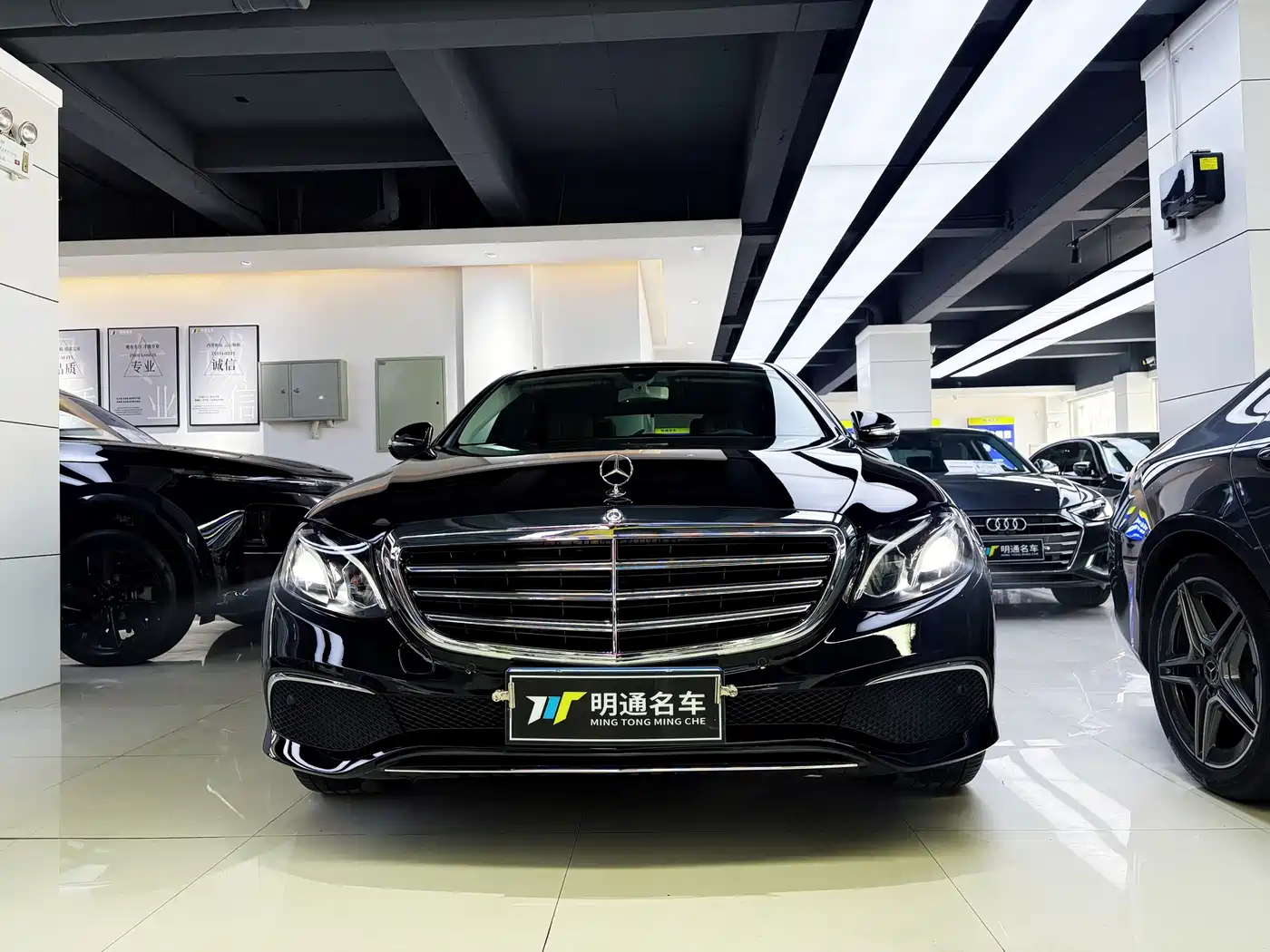 MERCEDES-BENZ E CLASS