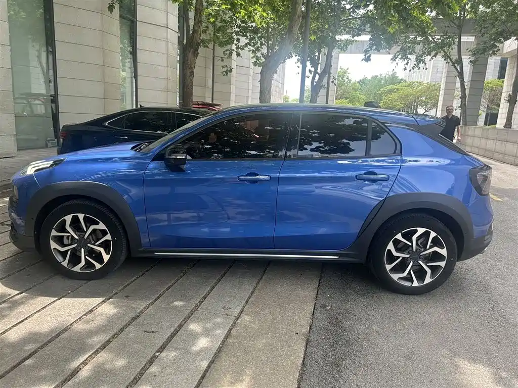 Lynk & Co 02 2019 1.5T DCT 2WD Shine Pro Edition China VI фото 6