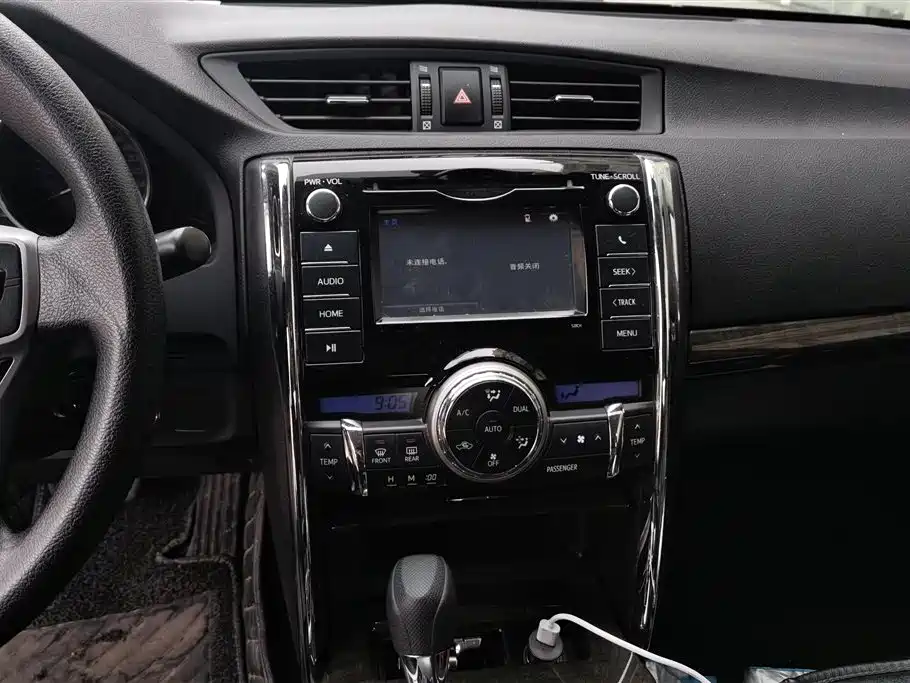 Toyota Reiz 2013 2.5S Elite Edition фото 13