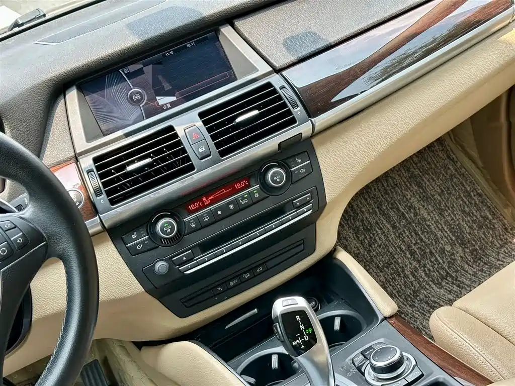 BMW X6 2013 xDrive35i фото 8