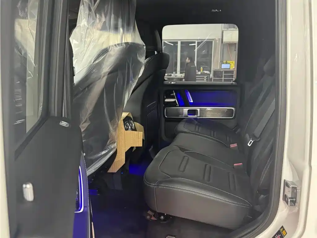 Mercedes-Benz G-Class 2024 G 500 фото 10