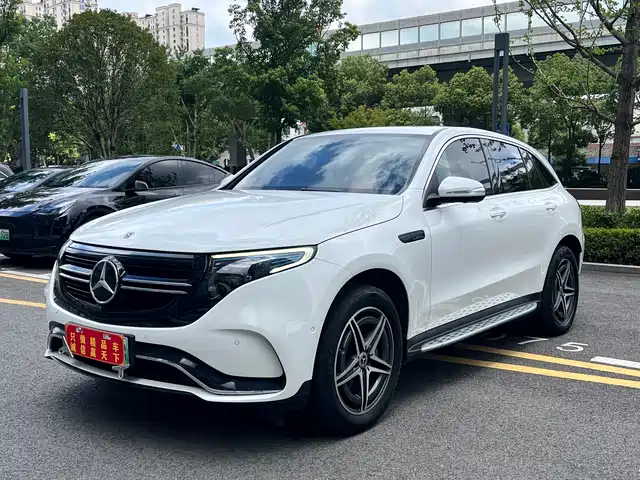 Mercedes-Benz EQC 2020