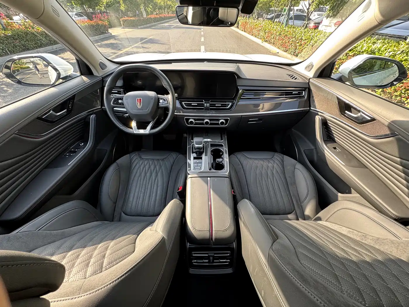 Hongqi HS5 2023 2.0T Flag Leader Pro Edition фото 14