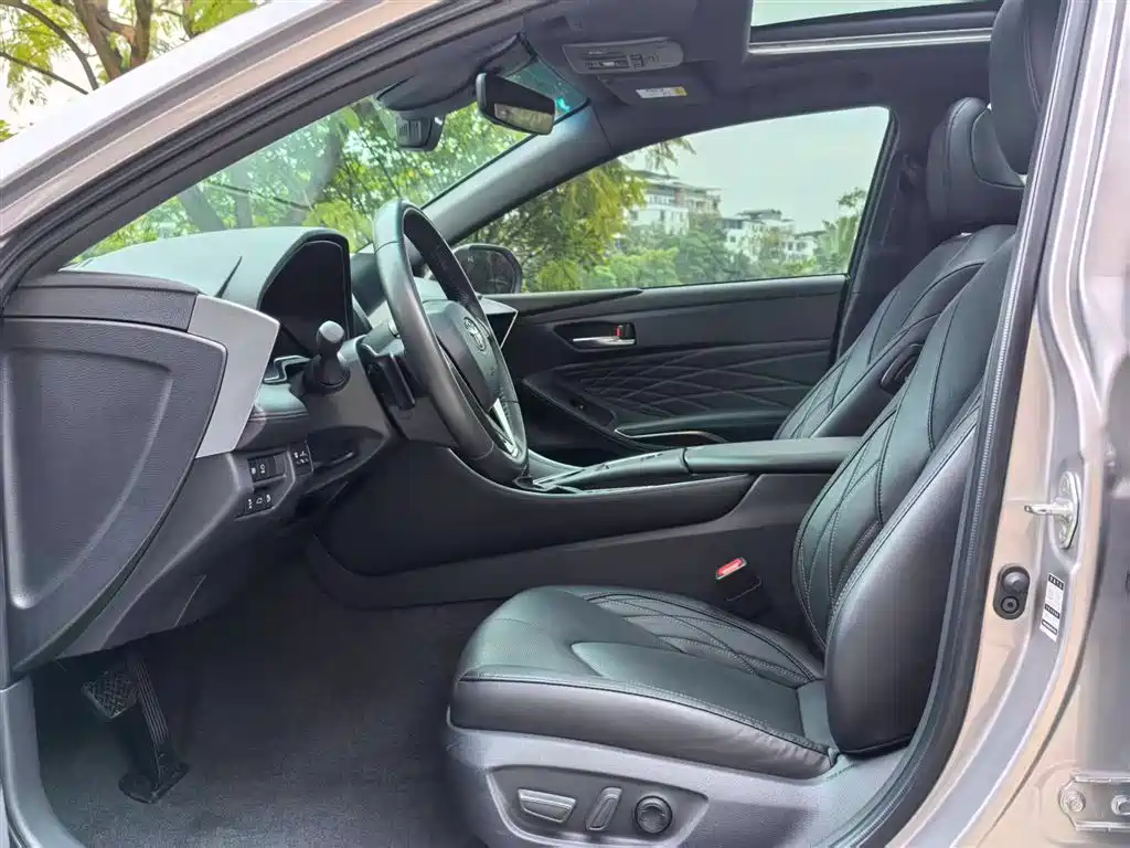 Toyota Avalon 2022 2.5L Touring Premium Edition фото 13