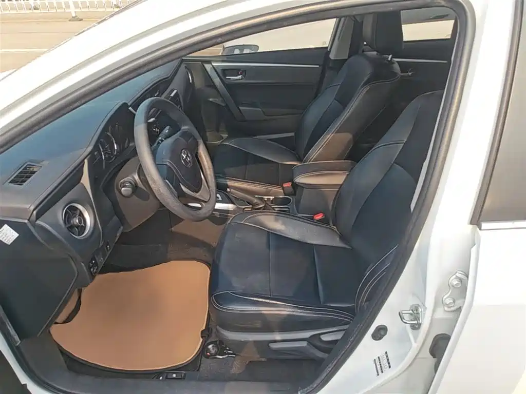 Toyota Corolla 2018 1.2T S-CVT GL Smart Edition фото 15