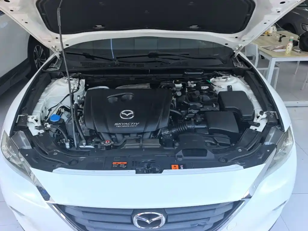 Photo 20 - Mazda CX-4