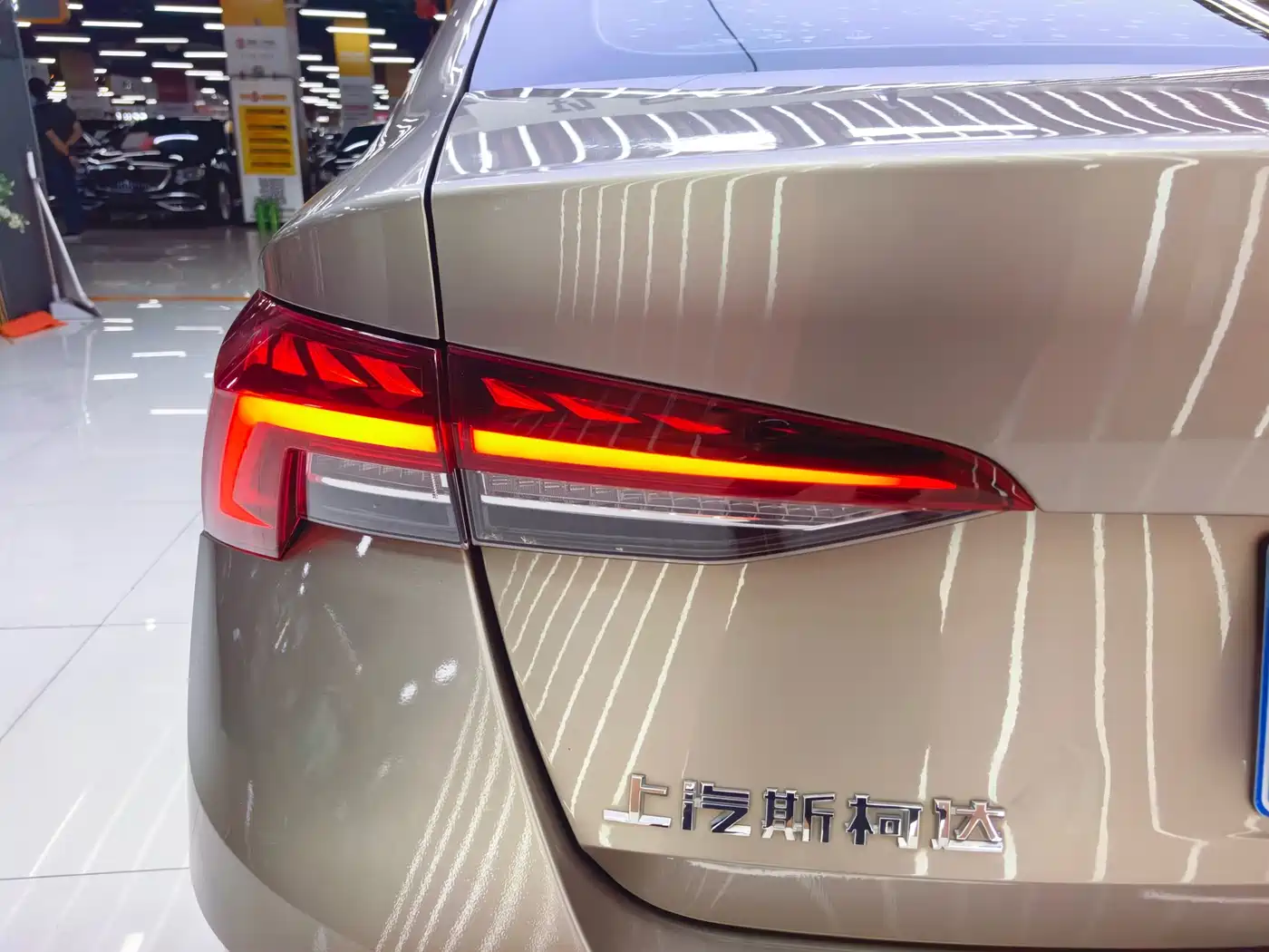 Škoda Octavia 2021 PRO TSI280 DSG Premium Edition фото 9
