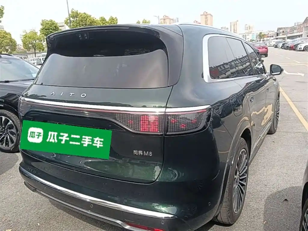 AITO Wenjie AITO M8 2025 Range Extender Max+ Edition 53.4kWh 5-seater фото 7
