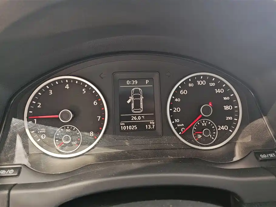 Volkswagen Tiguan 2016 280TSI Automatic 2WD Silk Road Fashion Edition фото 14