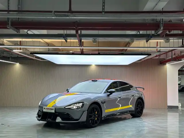 XIAOMI CAR XIAOMI SU7 ULTRA