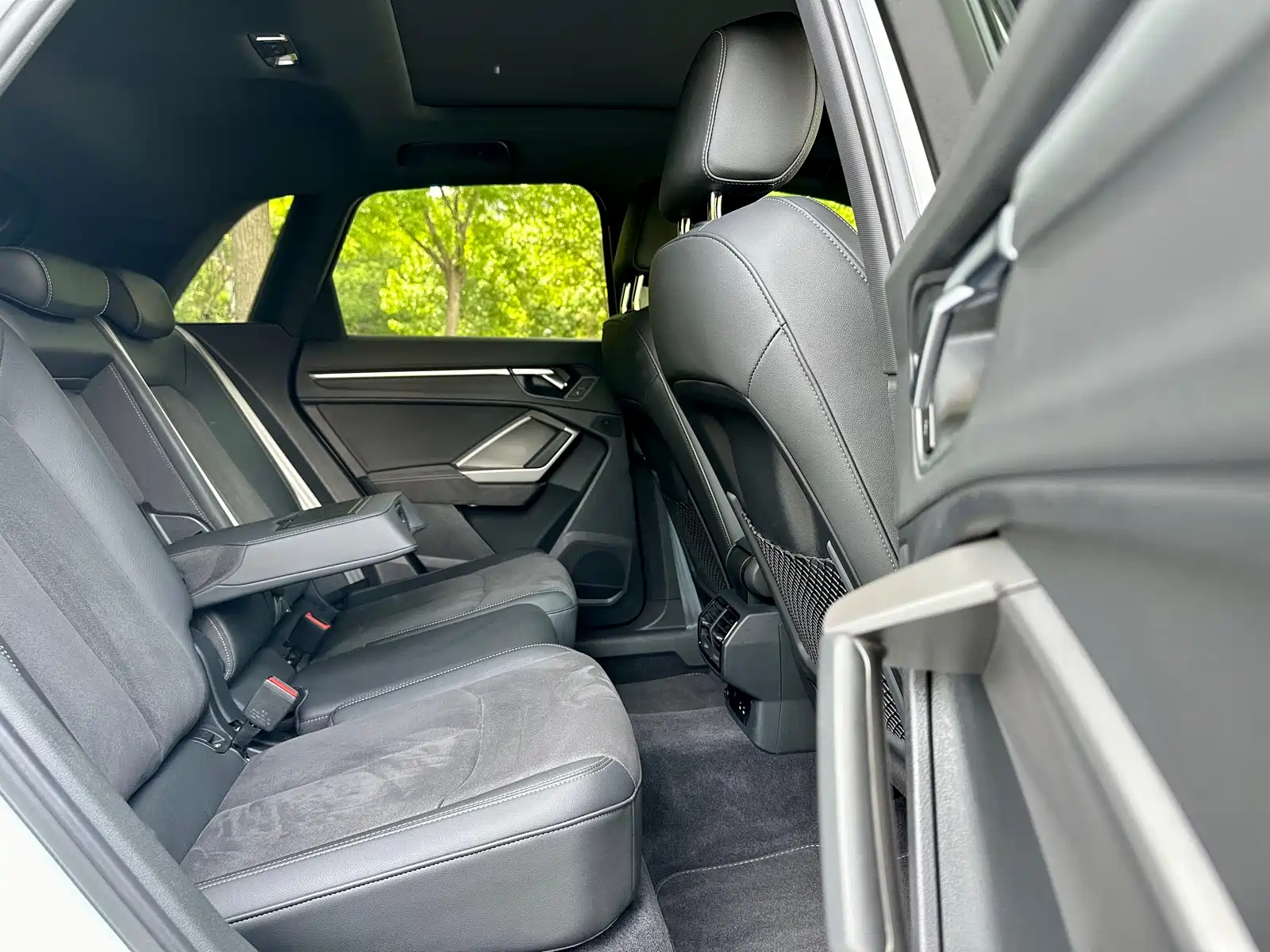 Фото 8 - Audi Q3