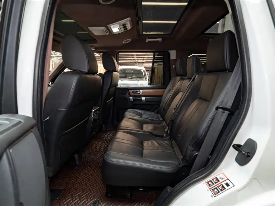 Land Rover Discovery 2012 3.0 SDV6 HSE Diesel фото 10