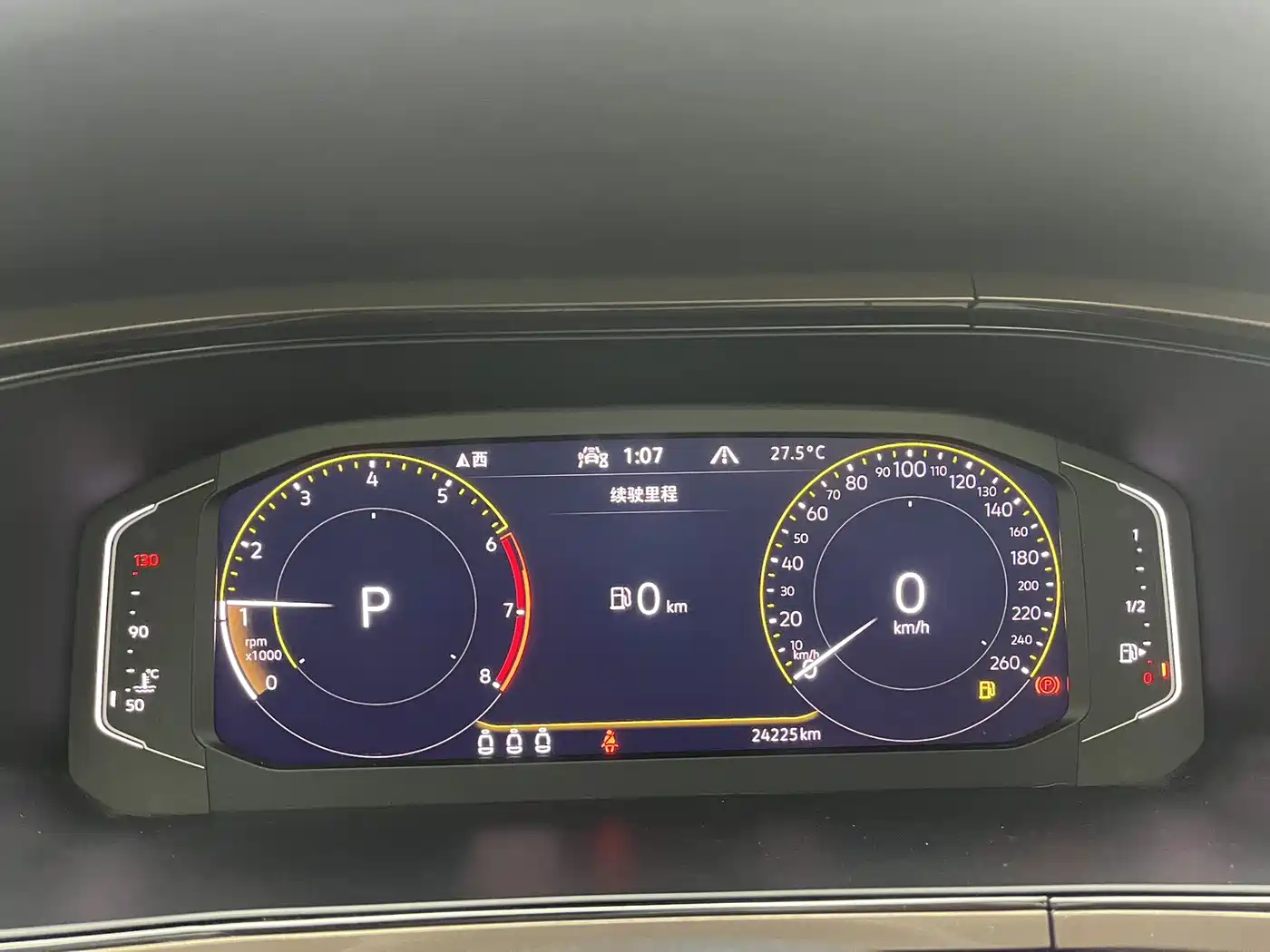 Volkswagen Tharu 2022 280TSI FWD Luxury Edition фото 10