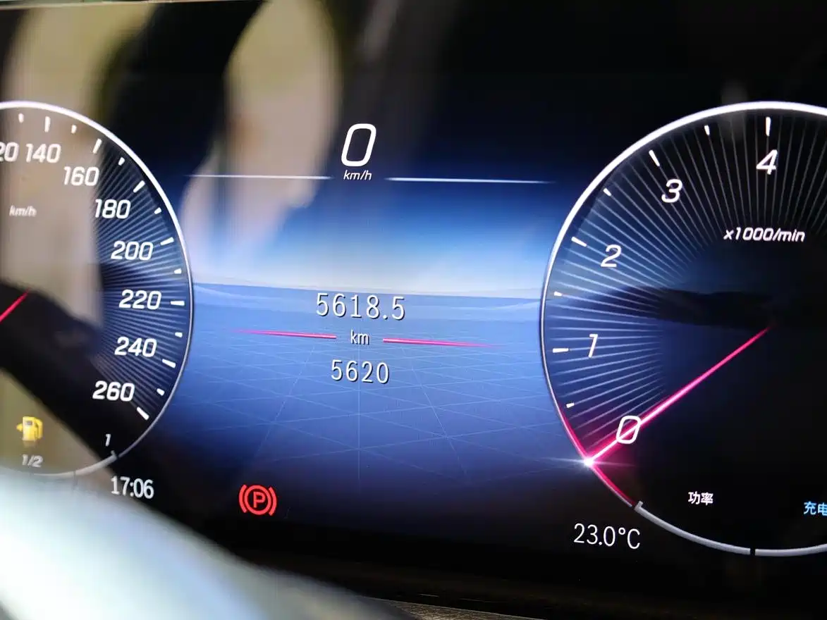 Mercedes-Benz GLB 2025 GLB 220 Dynamic фото 8