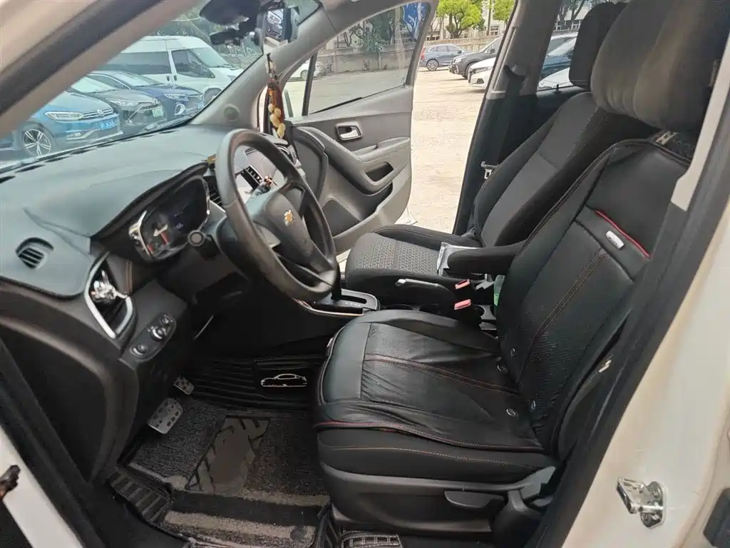 Chevrolet Trax 2018 330T Automatic 2WD Elite фото 8