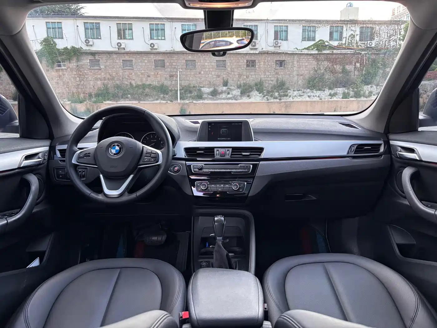 BMW X1 2018 sDrive18Li Fashion Model фото 13
