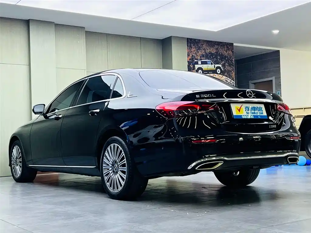 MERCEDES-BENZ E-CLASS