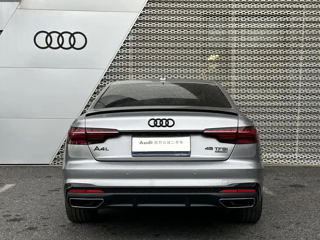 Audi A4L 2020 40 TFSI quattro Luxury Dynamic фото 5