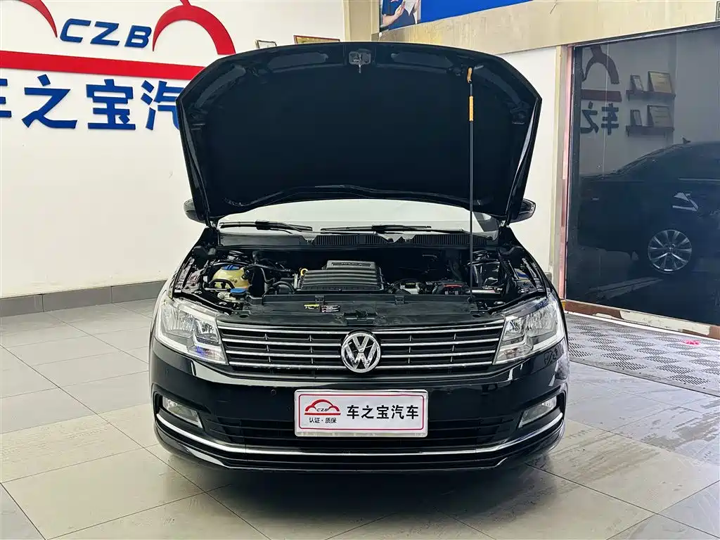 Volkswagen Lavida 2017 1.6L Automatic Comfort Edition фото 26