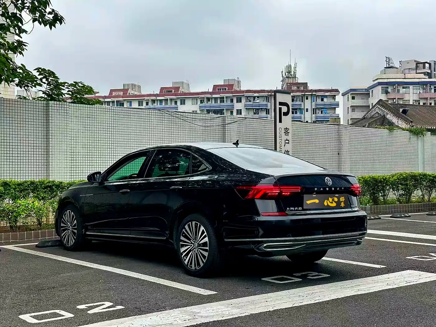 Volkswagen Passat 2019 330TSI Luxury Edition China VI фото 9